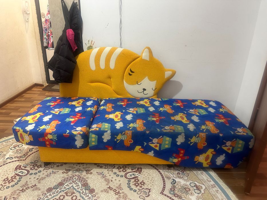 Продам детский диван