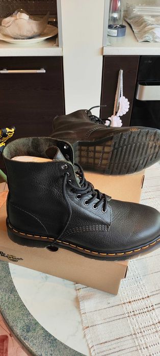 Dr.Martens 43 . Нови