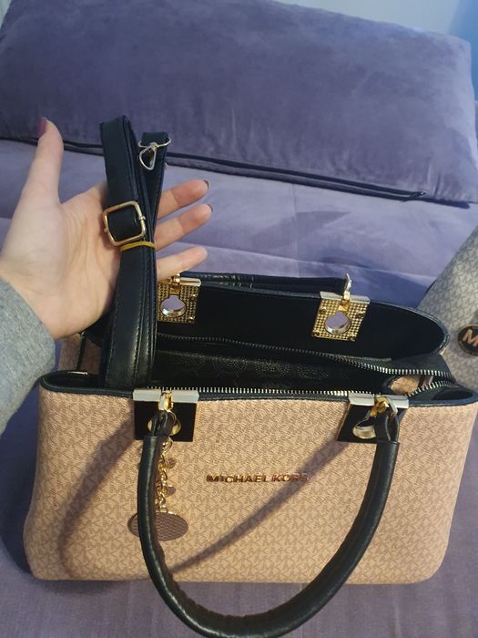 Vand genti Michael Kors