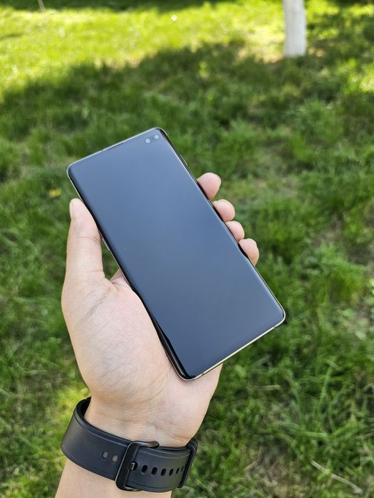 Samsung Galaxy S10 Plus DUAL. Joyi 128 GB. Green Black White