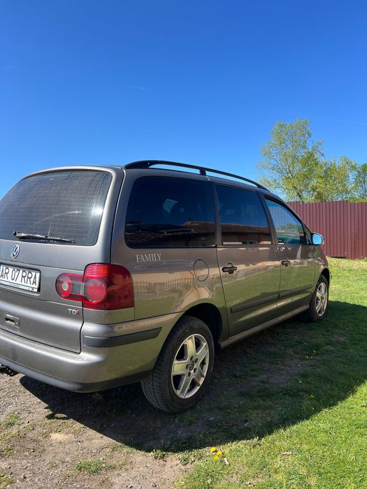 VW Sharan 1.9 TDI, 7 locuri, 2009