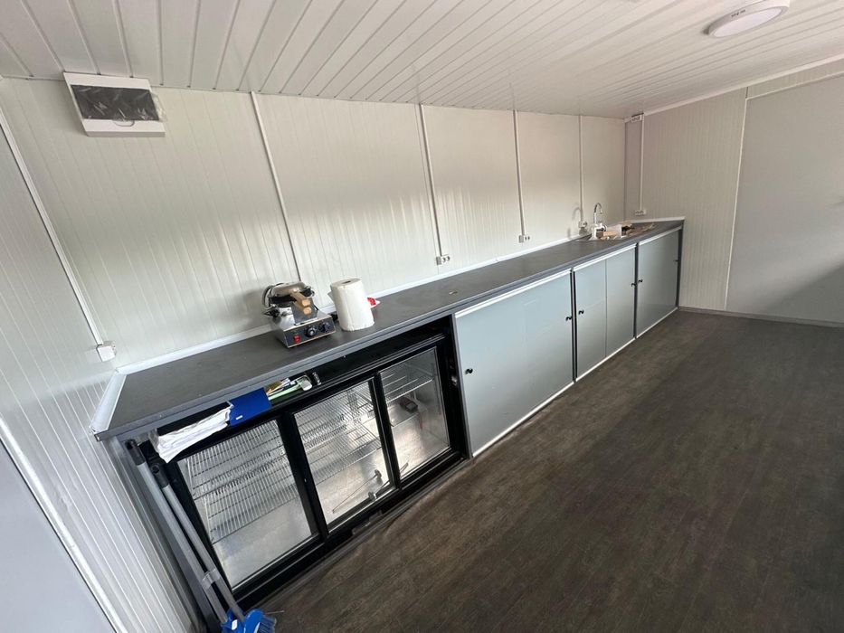 Afacere la cheie-Gelaterie mobila complet echipata