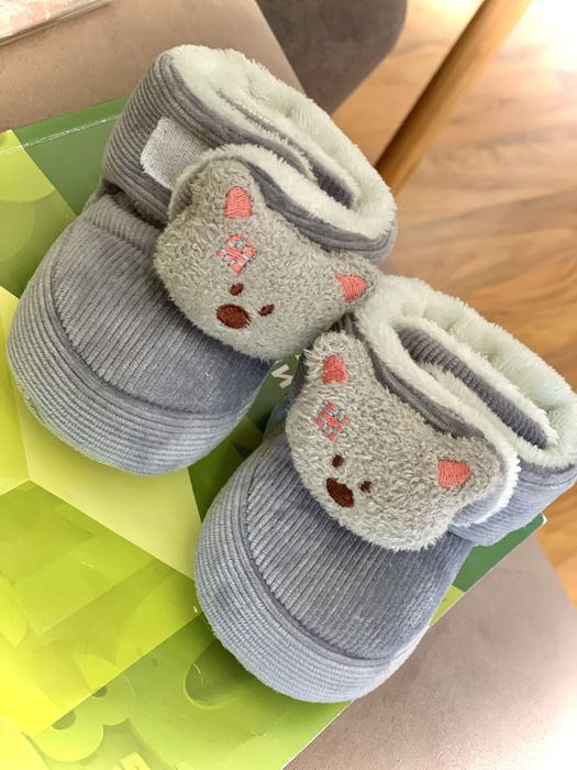 Бебешки пантофки