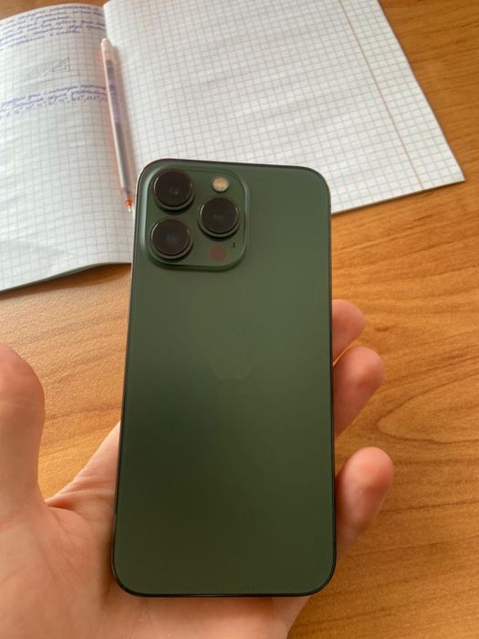 Продам айфон 13 про