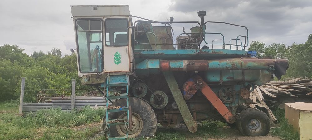 Продам комбайн Енисей
