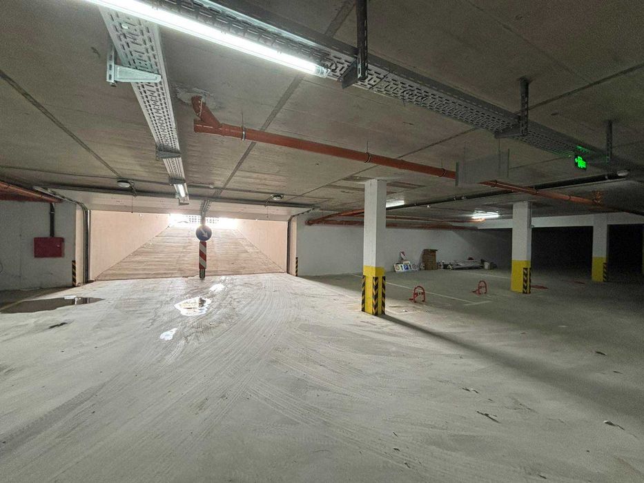 Подземни паркоместа продажба или за под наем Sunset Green Residence, Гребна База, Пловдив