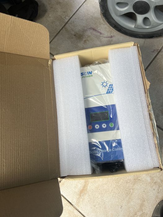 Controler easun 80A