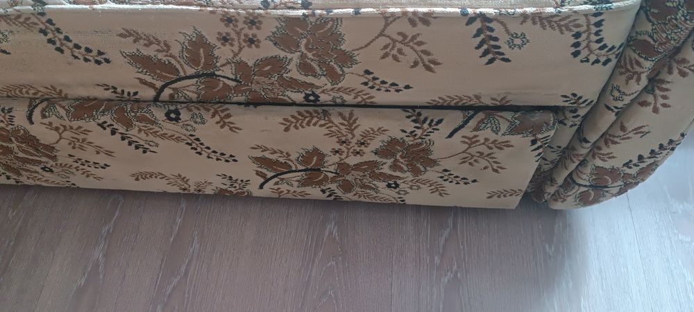 Диван.раздвижной.2кресла.