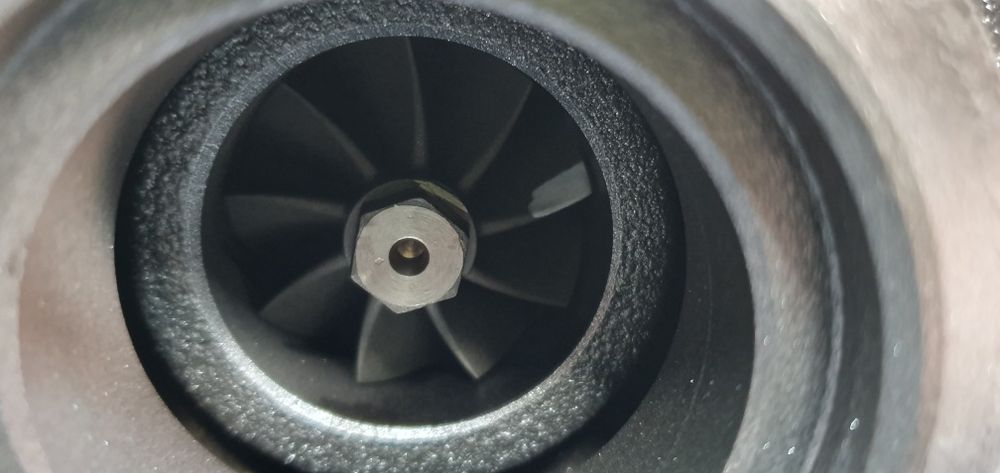 Turbina Audi A3 8P VW Golf 5 Passat Leon Octavia 2.0 TDI BKD AZV BMA