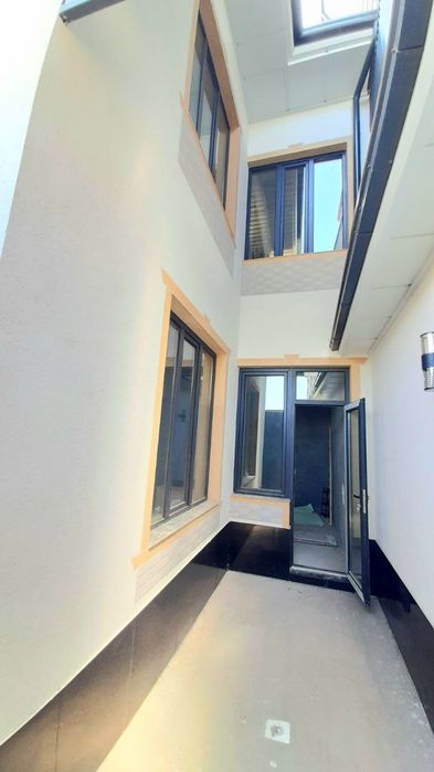 Eshonguzarda 1.75 sotixli yangi qurillgan uchastka sotiladi o'zimniki