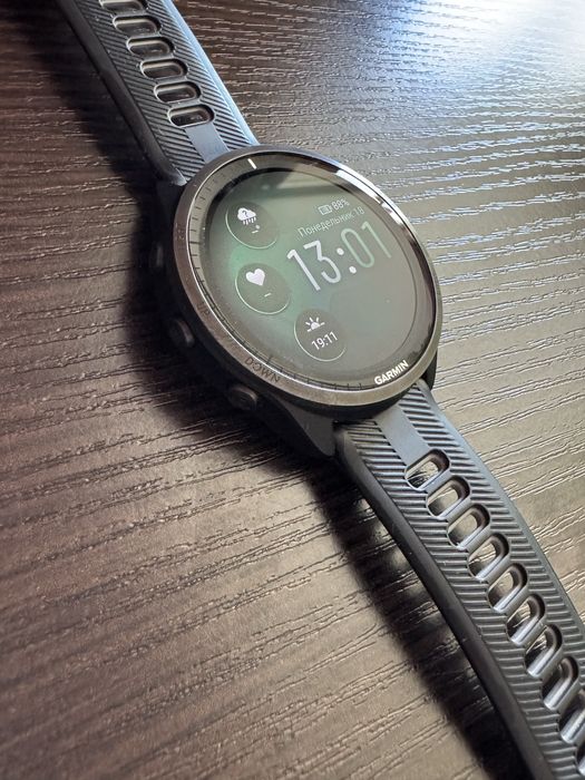 Смарт часы Garmin Forerunner 965