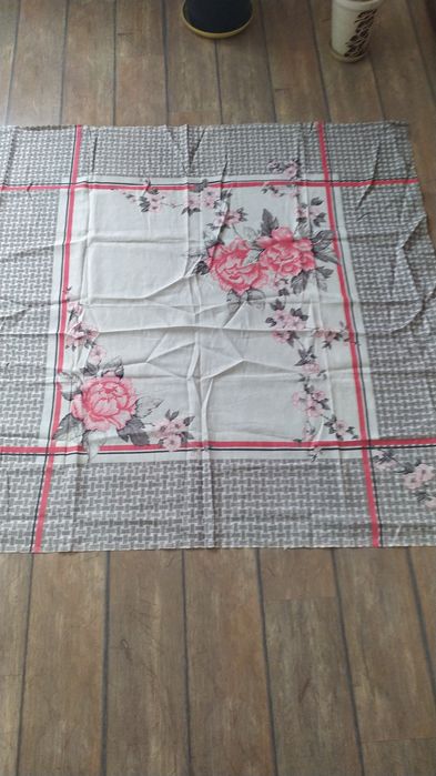 Скатерть  подушки