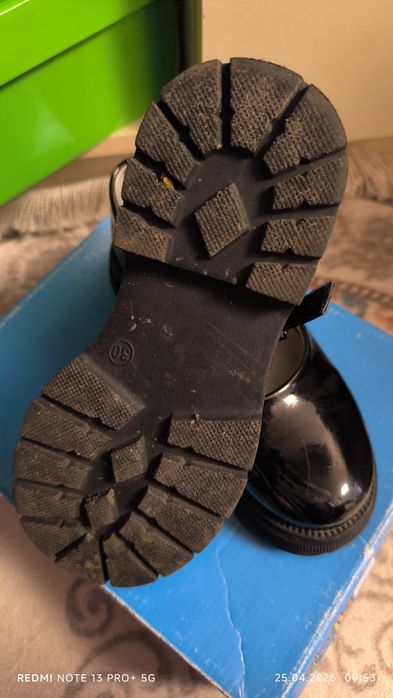 продам детские туфельки