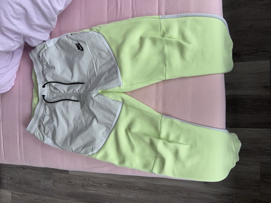 Nike tech fleece