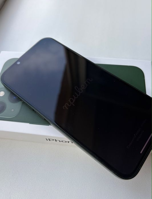iPhone 13 128GB Green + Air Pods 2