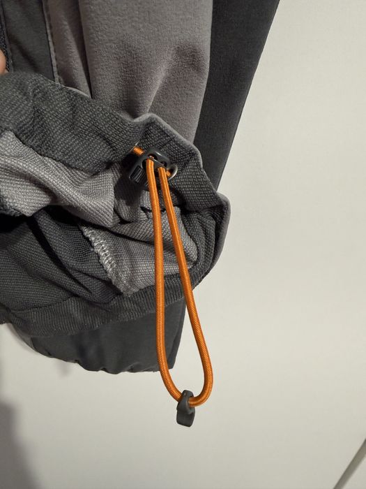 Jacheta The North Face impermeabila