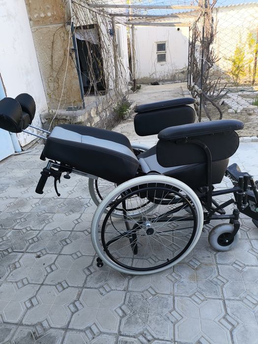 Инвалидное кресло