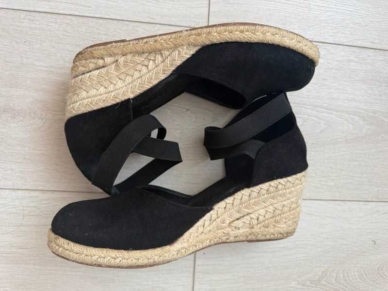 Sandale platforma Reserved