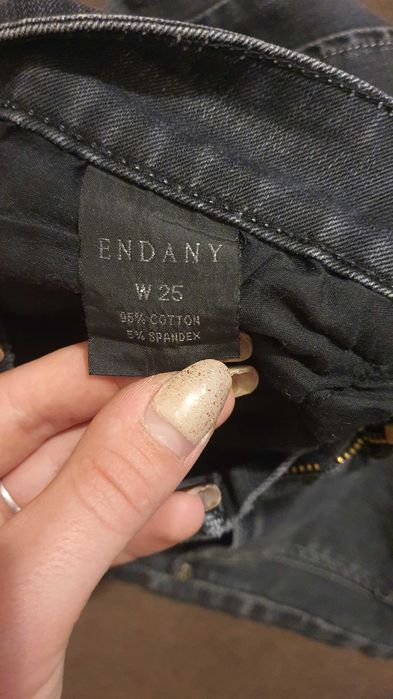 Дамски дънки размер 25