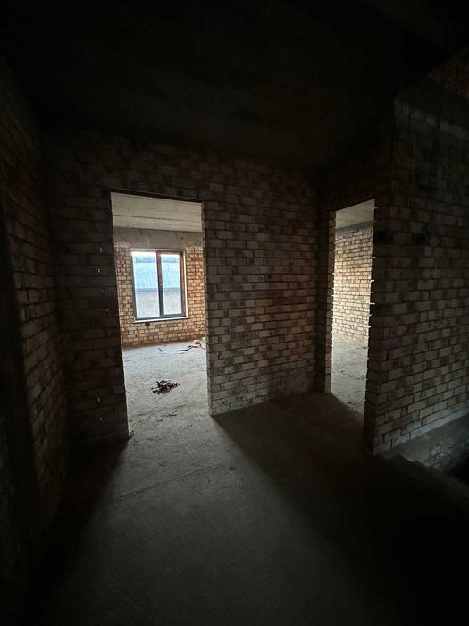 Катеж сотилади Урикзорда Масжиди оркасида