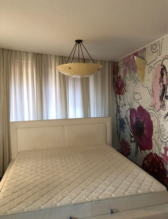 Дава се под наем Двустаен апартамент в Хасково, Център - 148 кв.м за 600 € - Снимка #2