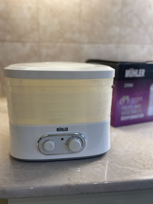 Уред за сушене на плодове MUHLER DHY-300T