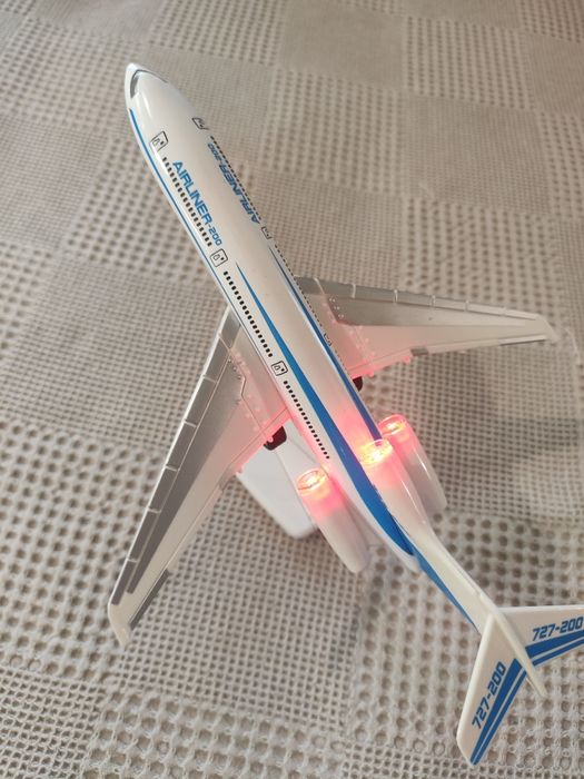 Детски коли със светлини