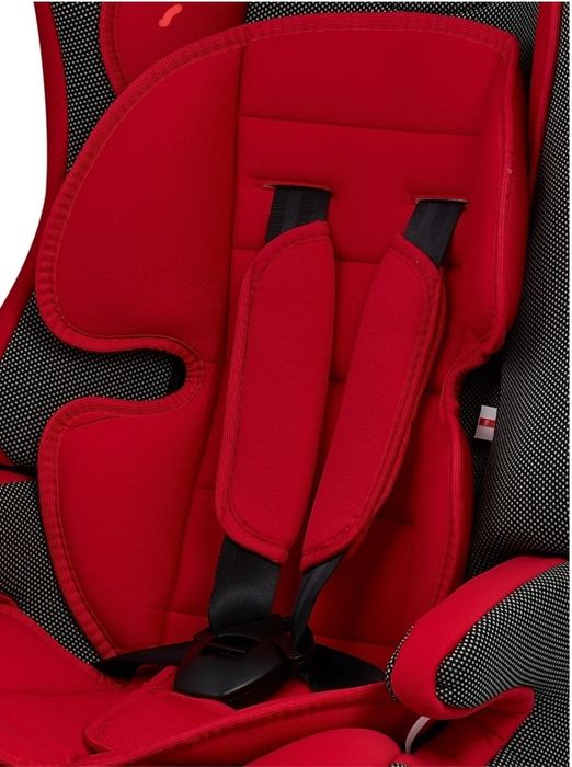 Детском автокресло