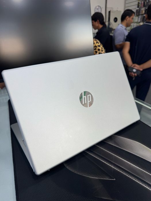 Hp i7-1255U 32/512 15.6 FHD Touch Screen