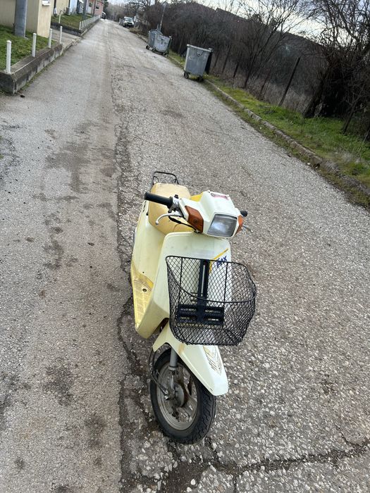 Скутер хонда, регистриран