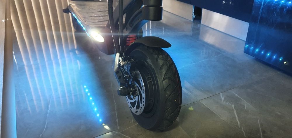 Trotineta Kaabo Mantis Pro