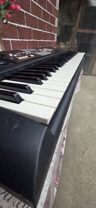 Vand Orga YAMAHA PSR-E22