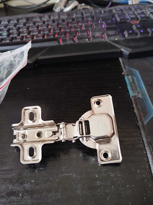 Панти за шкафче 8бр за 10 лв