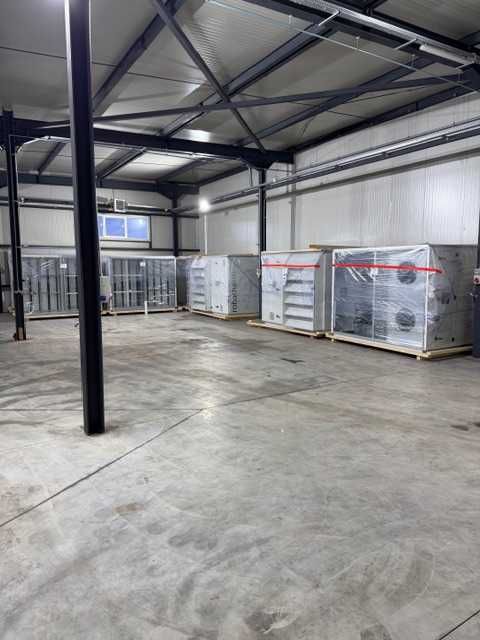 Inchiriez hala depozitare sau hala pentru atelier mecanic camioane