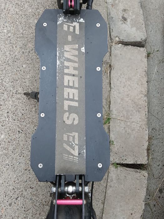 Vand Trotinetă electrică E-WHEELS E7i, pliabilă, suspensii față/spate