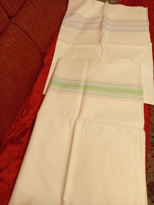 2 броя ленени долни чаршафи