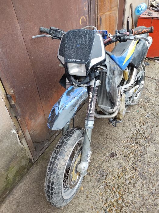 Husqvarna TE 610e supermoto