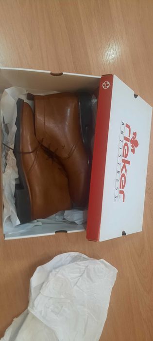 Мъжки кожени обувки - боти Massimo Dutti