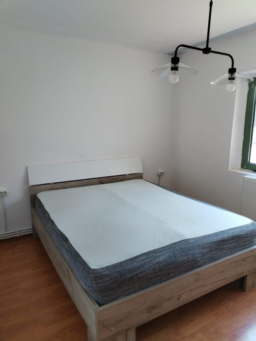 Apartament de închiriat