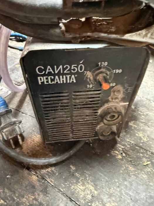 Сварочный аппарат Ресанта САИ250