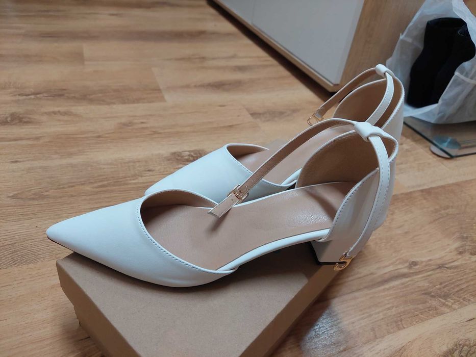 Офицялни обувки номер 42