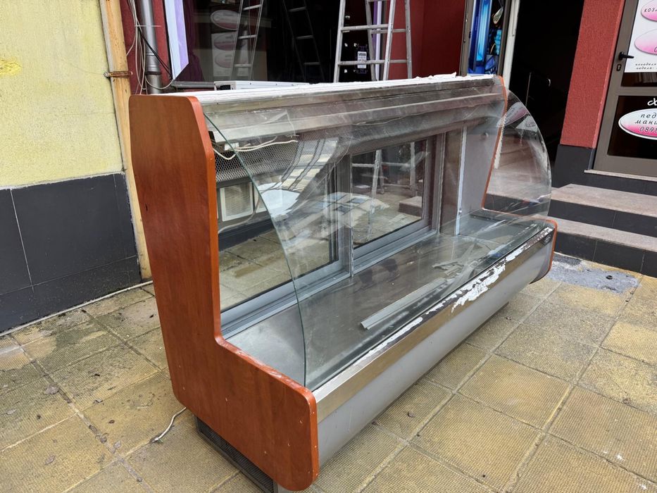 Хладилни витрини КАСПА