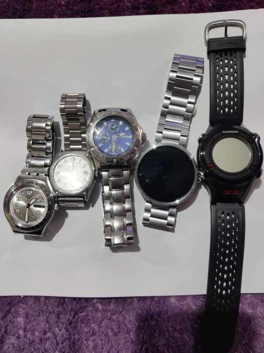 Vând ceasuri și smartwatch