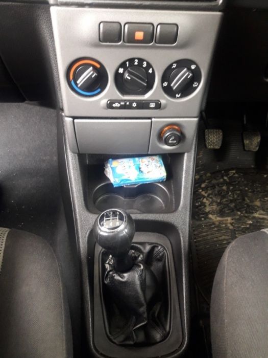 Опел зафира opel zafira 2.0DTI само на части