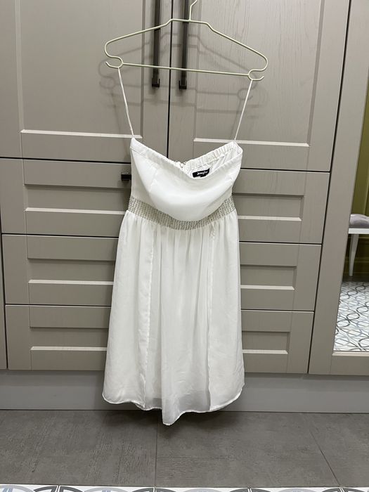 Платья разные, брендовые .