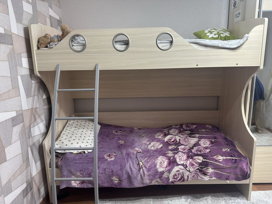 Двухъярусная кровать + ортопедические матрасы