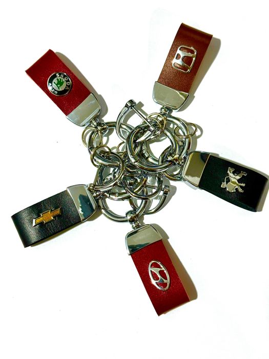 Brelocuri auto din piele naturala