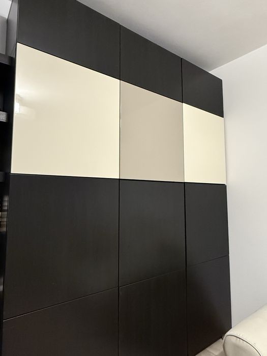 Dulap/Ansamblu depozitare cu usi