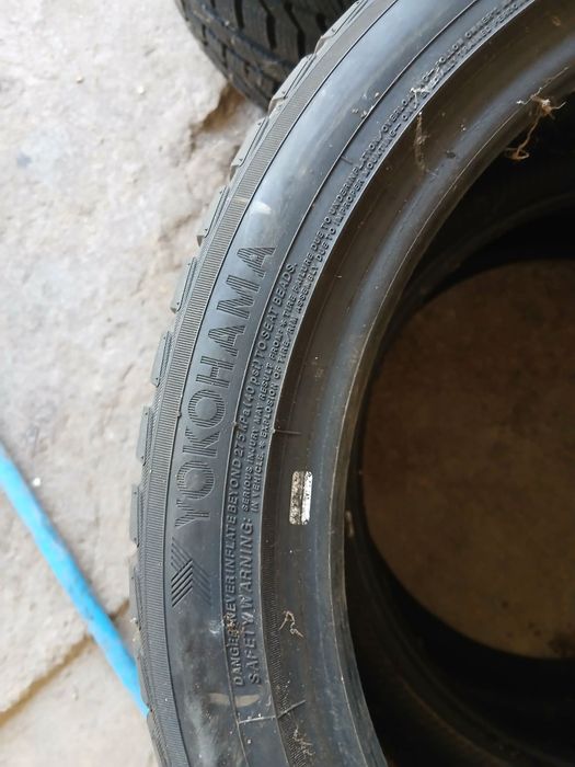 Гуми 245/40/R18 зимни