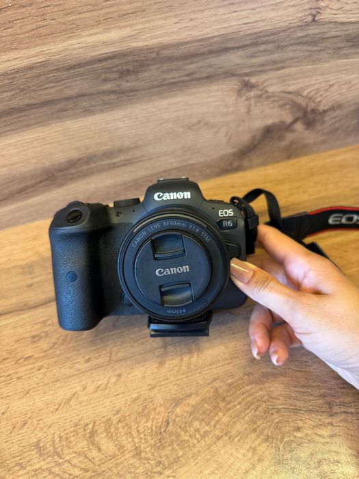 Продаю Камеру canon r6